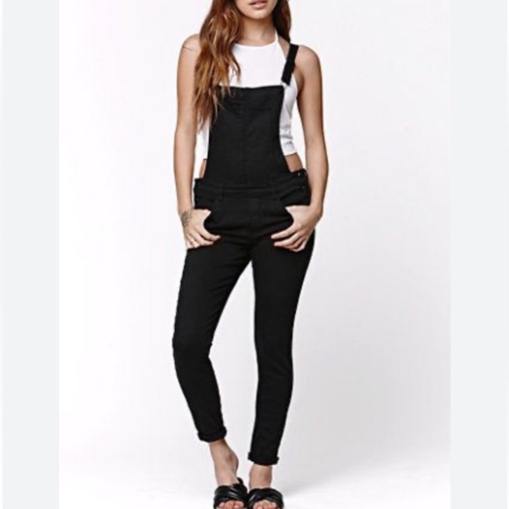 *PacSun Leland Black Size 23 90’s Denim with Bib Overalls #B
